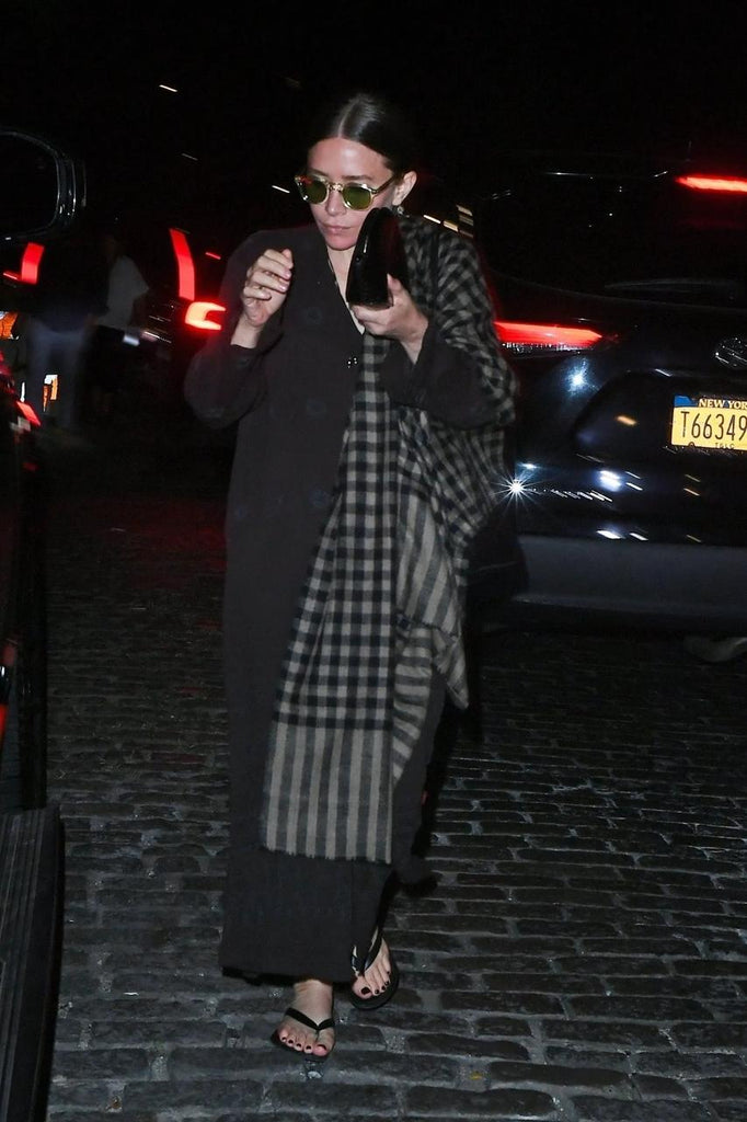 Ashley Olsen wears our heirloom pashmina shawl out in New York